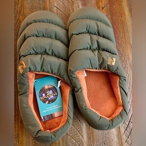 RockDove Olive Green and Orange Slippers